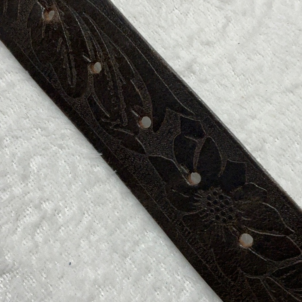 Italian Leather Belt Floral Embossed Western Design Glitter Buckle - Picture 9 of 10